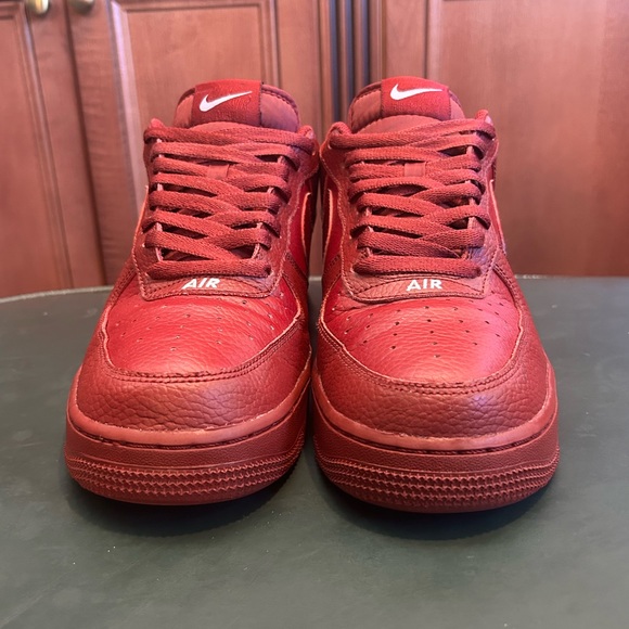 Nike Men's Air Force 1 Low '07 LV8 Burgundy AJ7280-600 - Sz 10 - EXCELLENT - Picture 4 of 13